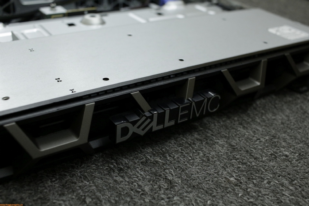 [Đánh giá] Dell EMC PowerEdge R240, máy chủ 1U cho ngân sách nhỏ